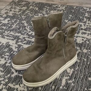 Tan womens J/Slides boots